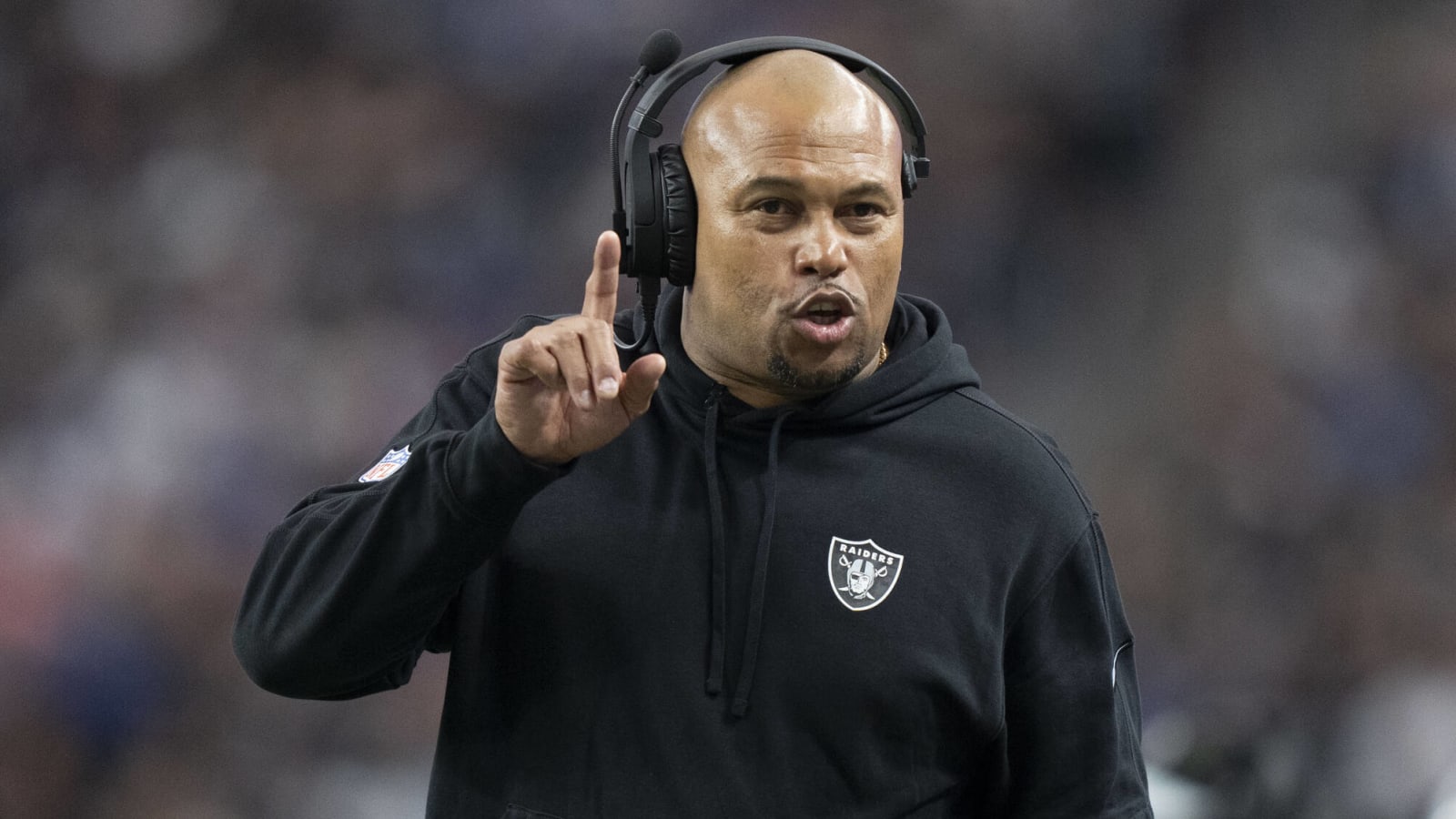 Raiders Hc Antonio Pierce Took Big Jab At New Gm Yardbarker 4886