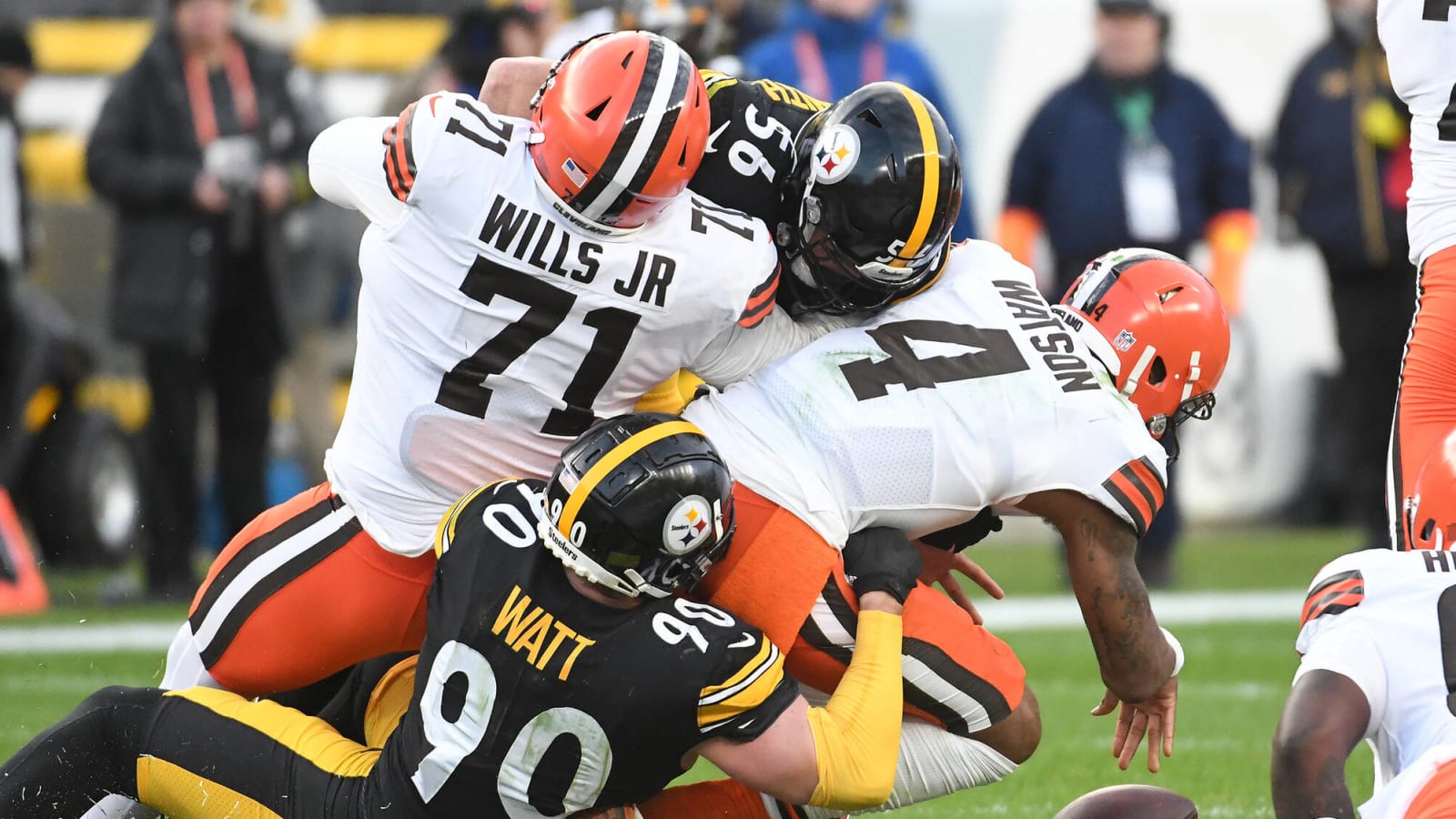 Steelers’ Seven Sacks On Deshaun Watson Should Set Off Alarms In AFC North