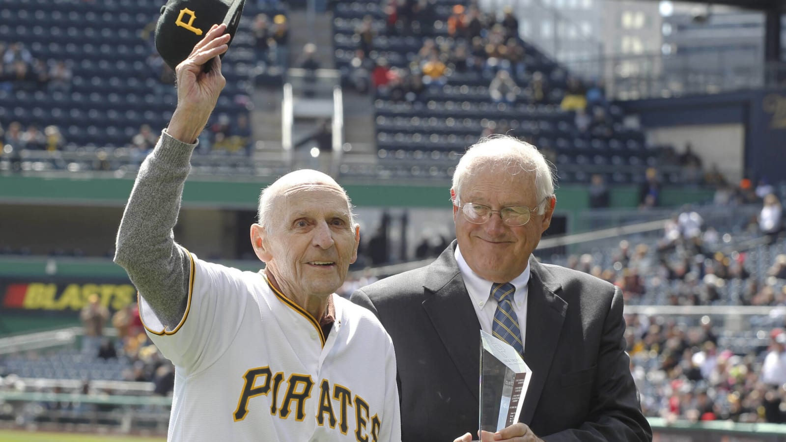 Former National League MVP Dick Groat passes away