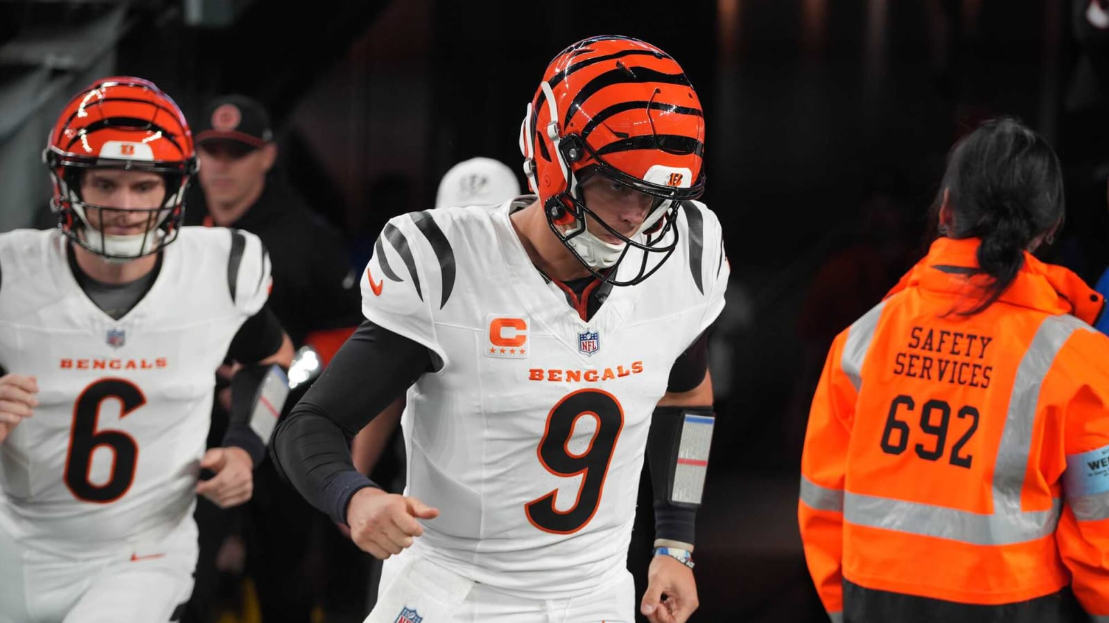 Bengals QB Joe Burrow still dealing with wrist issues