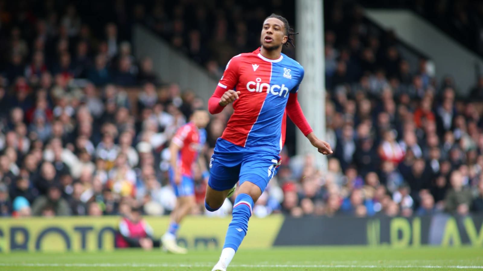 Manchester United frontrunners in race for Crystal Palace winger