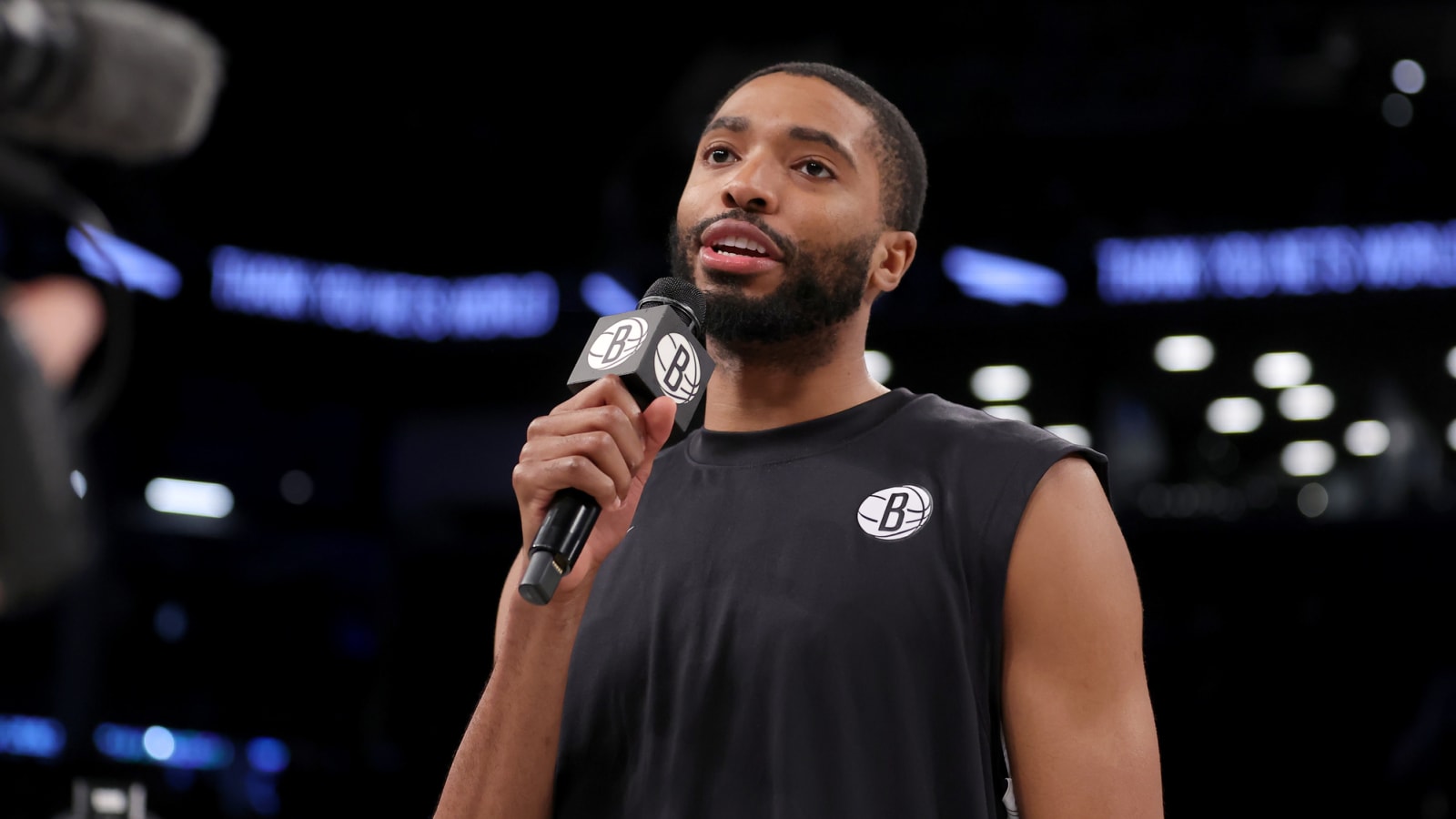 Knicks stars react to tampering claims after Mikal Bridges trade