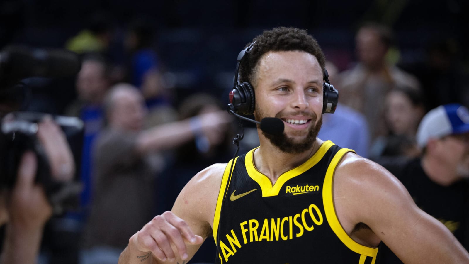 NBA players take to Twitter in awe of Steph Curry's 62-point performance