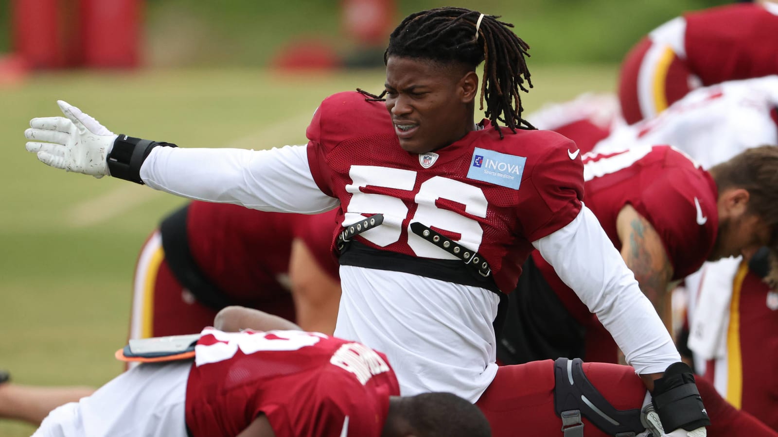 Jaguars work out LB Reuben Foster