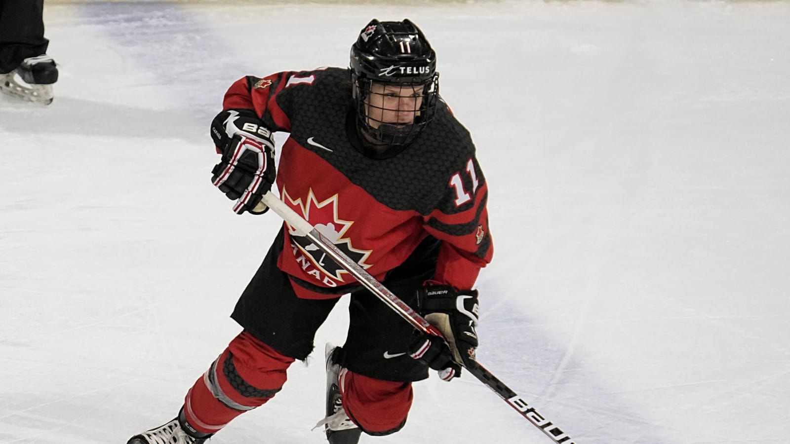 New York Sirens Trade Jill Saulnier for Boston Fleet’s Taylor Girard