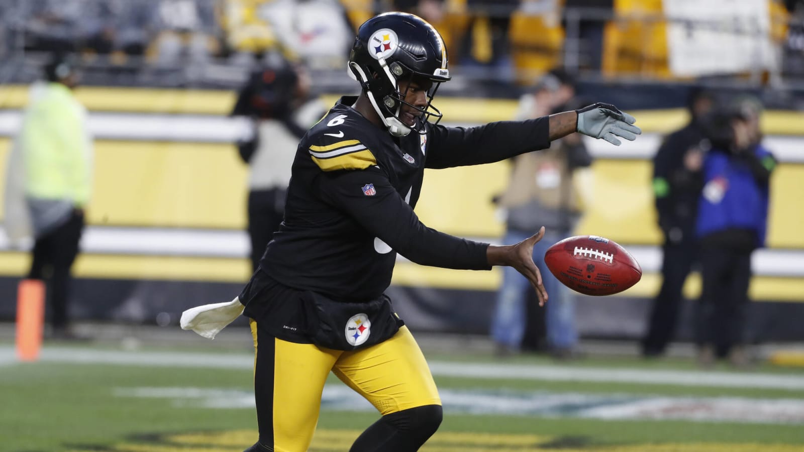 Former Steelers Punter Believes Pressley Harvin III&#39;s 'Drop-Ball' Technique Could Be Disastrous In Buffalo