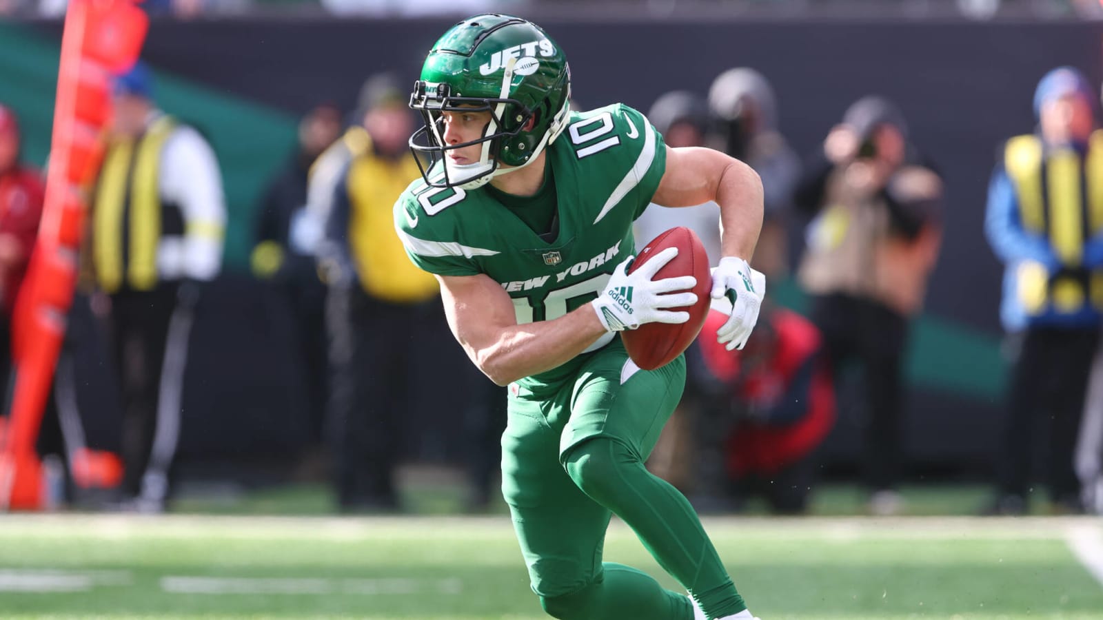 Dolphins to add one-time Pro Bowler Braxton Berrios