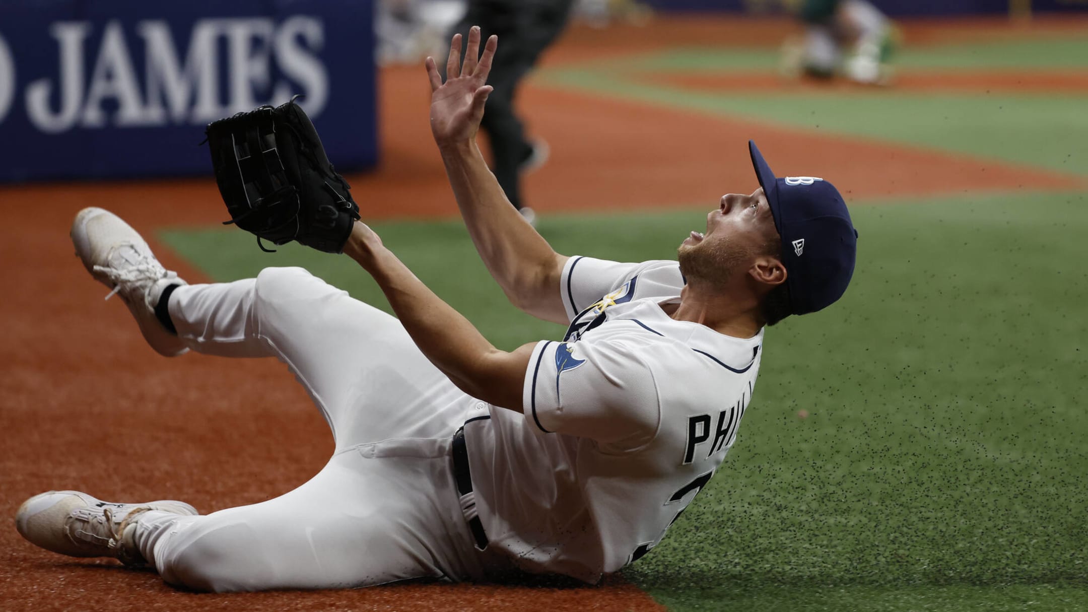 Video: Brett Phillips makes spectacular sliding catch