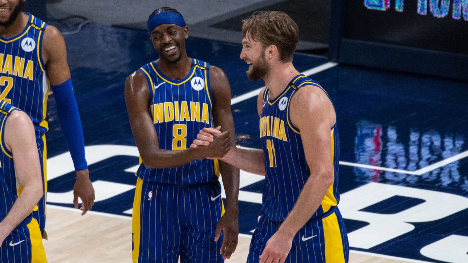 Pacers smack Hornets to advance in play-in tournament