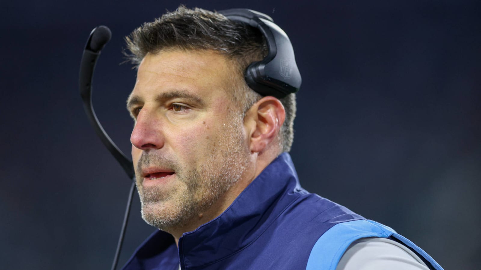 Mike Vrabel doesn’t completely shut door on Taylor Lewan returning