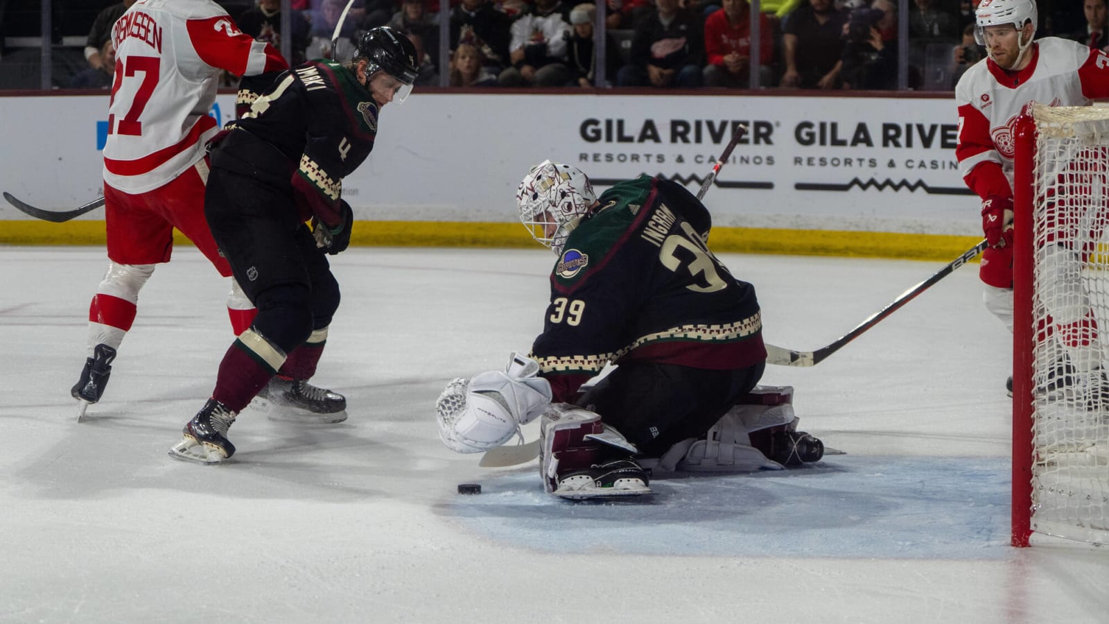 Ingram’s Shutout Carries Coyotes to Win Over Red Wings