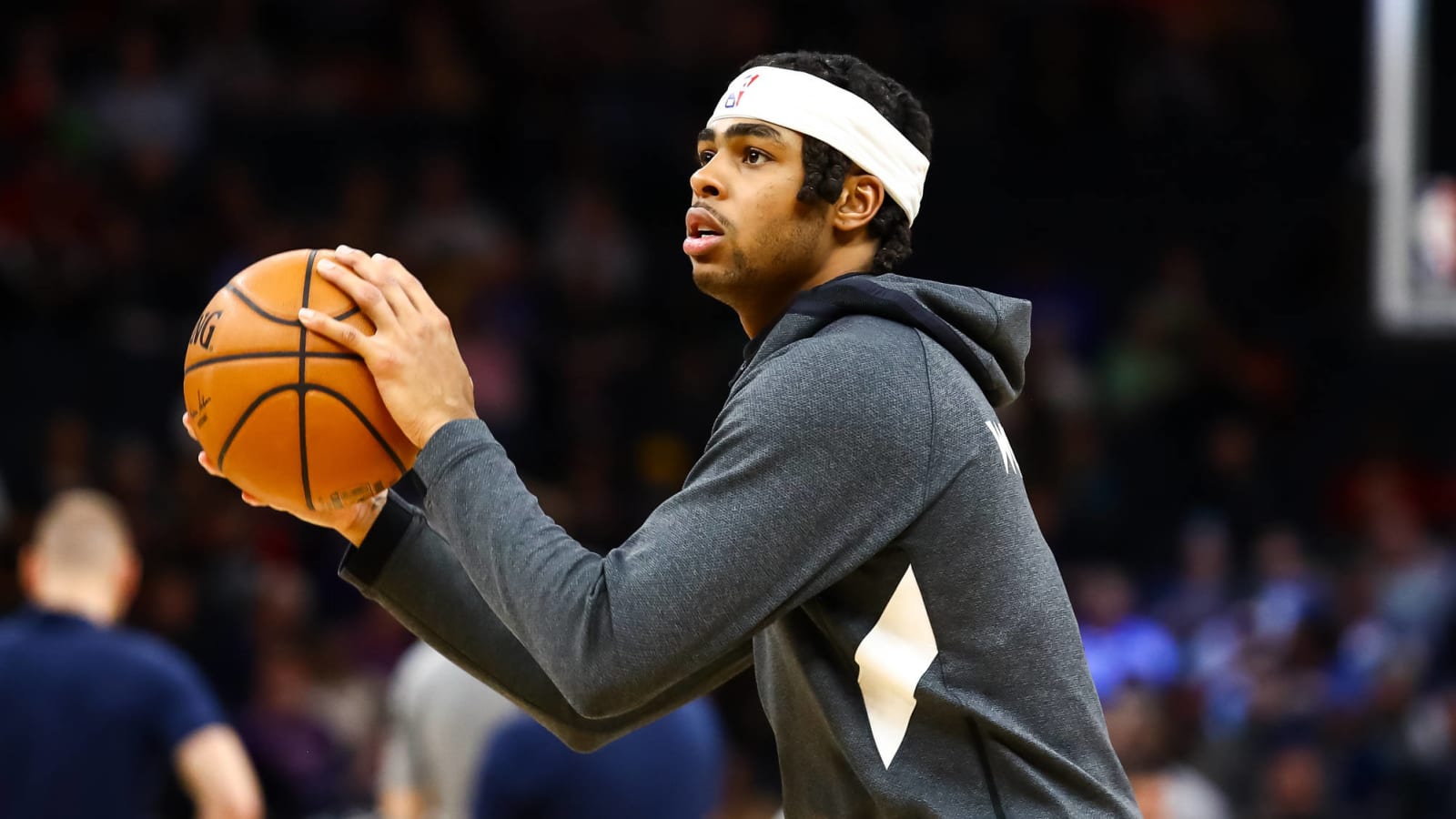 T-wolves' D’Angelo Russell out 4-6 weeks due to knee surgery