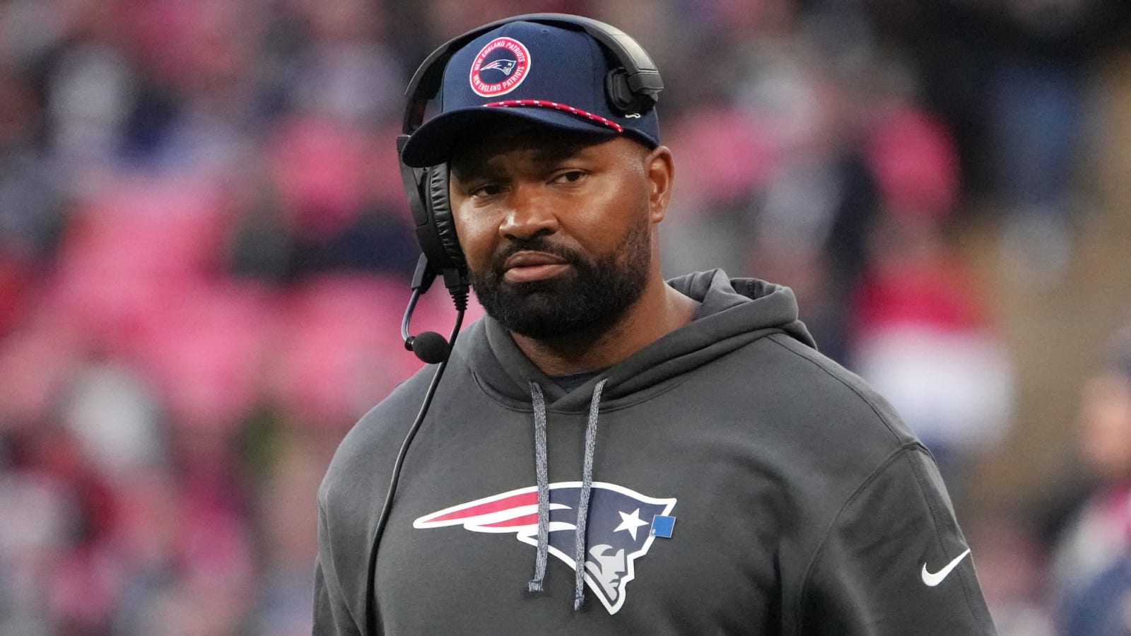 Patriots reportedly eyeing offensive line help