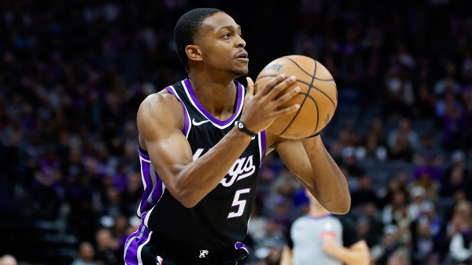 Kings expected to entertain trading star guard