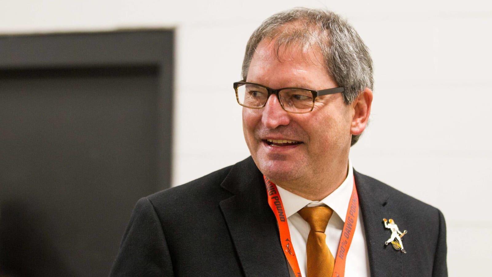 Browns fire Bernie Kosar for placing bet on team