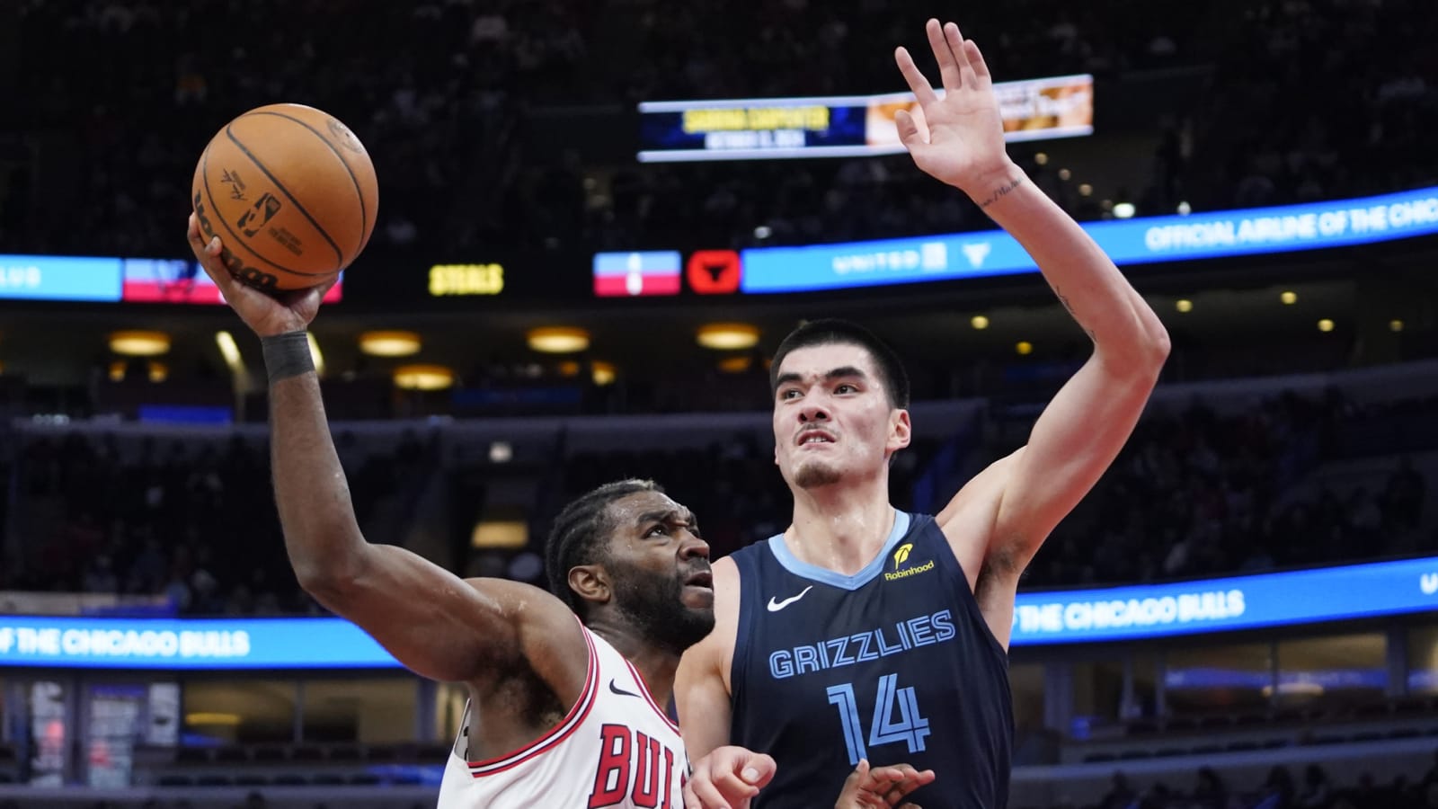 Zach Edey conundrum continues: What we learned in preseason