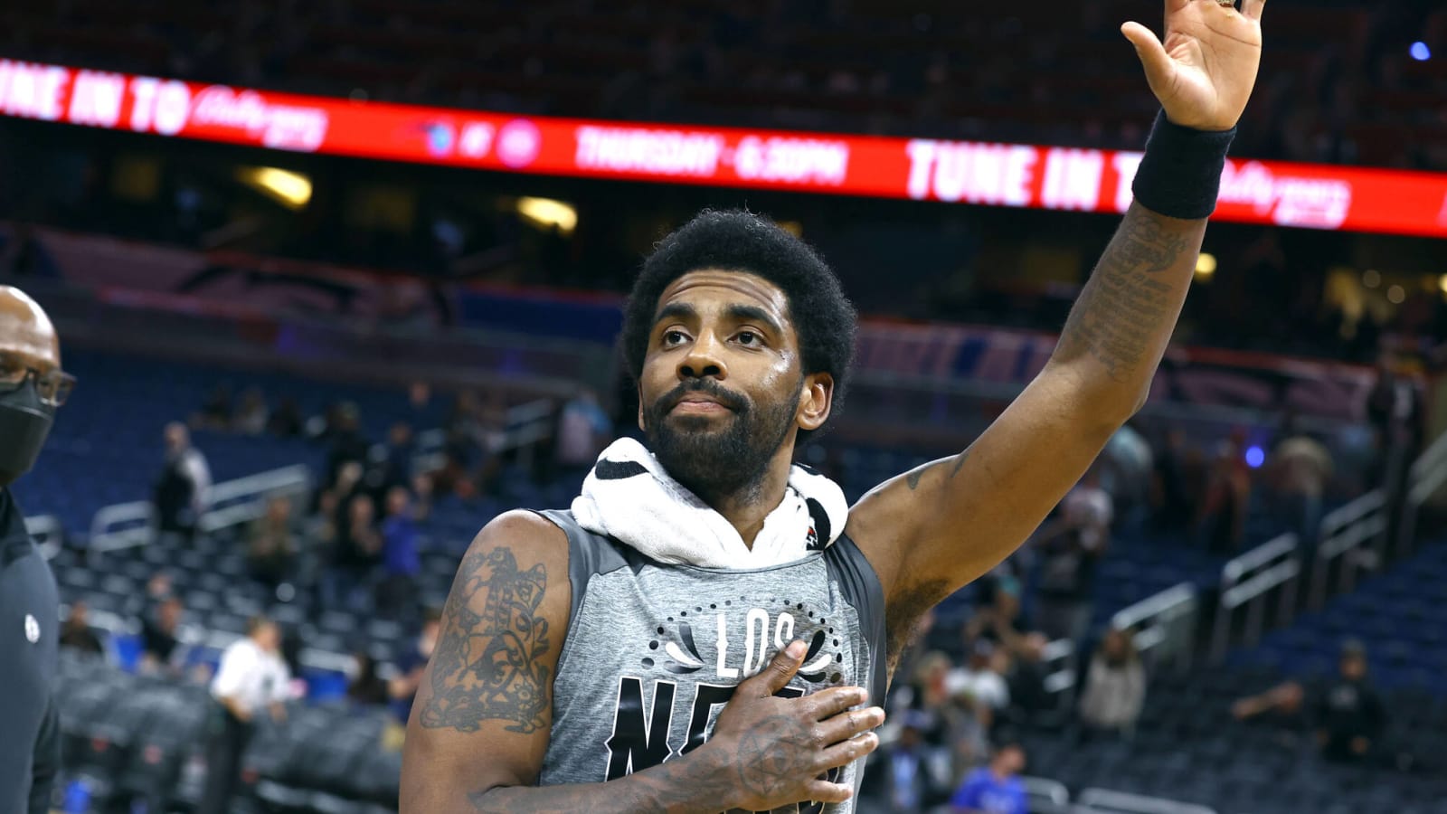 NBA prop bets: Two three-pointer targets