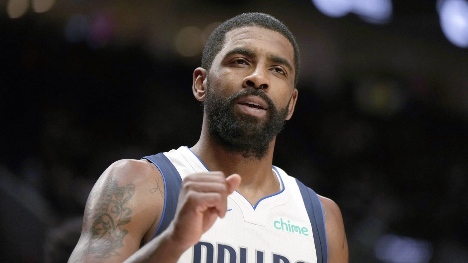 Mavericks star avoids serious injury after scary incident