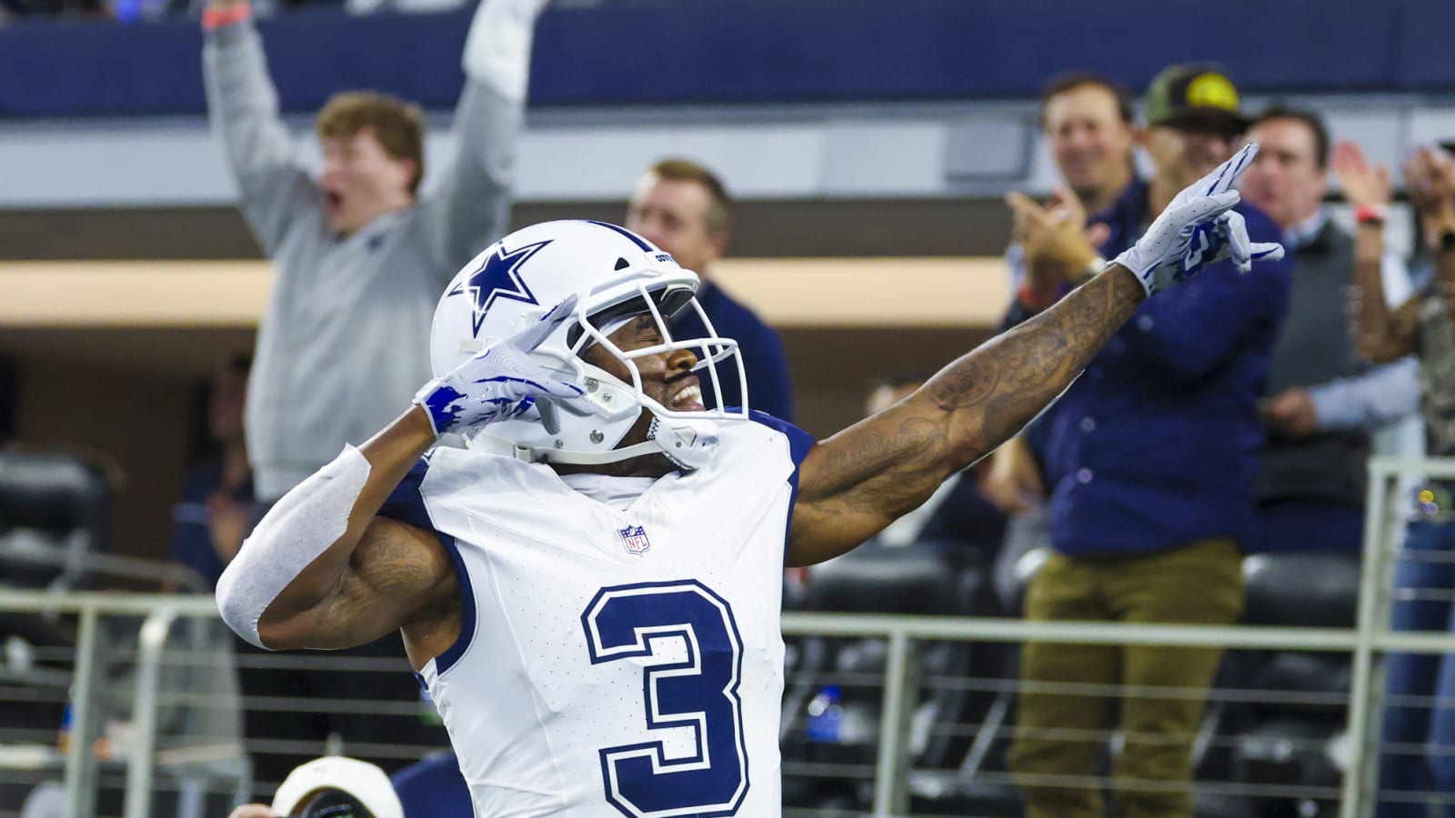 Saints reunite with former 1,000-yard receiver