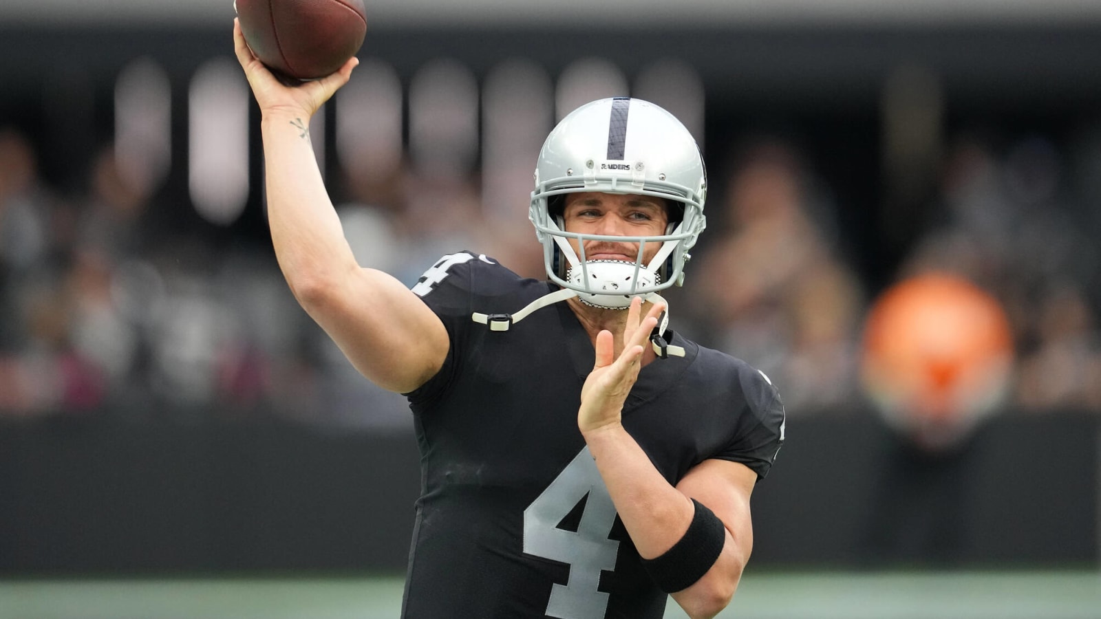 Derek Carr and Josh McDaniels failing to click creates big problem for Raiders