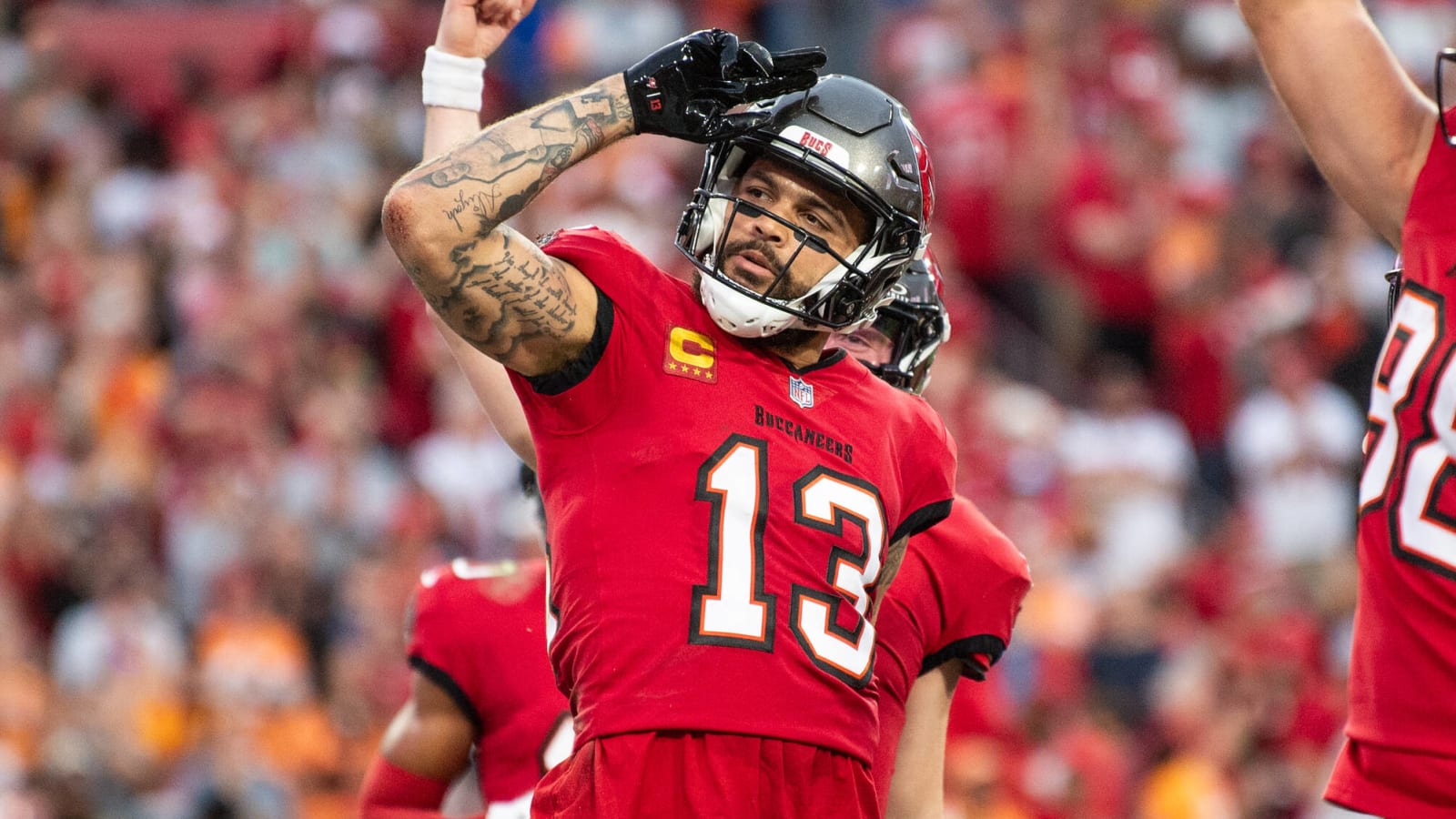 Buccaneers hope to retain star receiver Yardbarker
