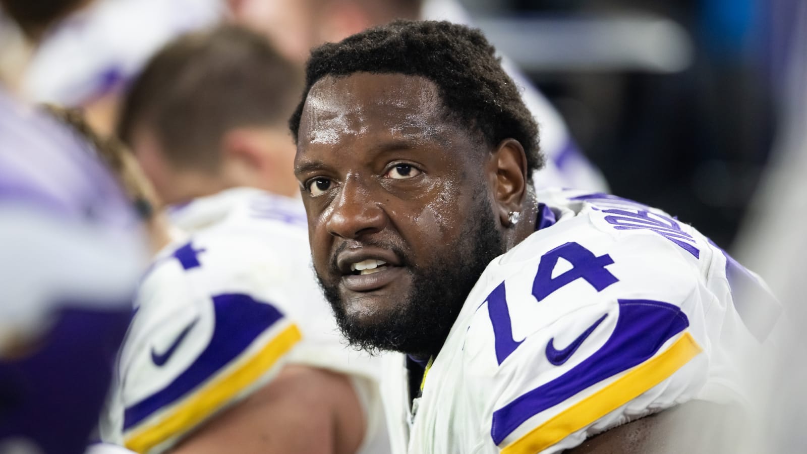 Texans to sign veteran LT to replace Laremy Tunsil