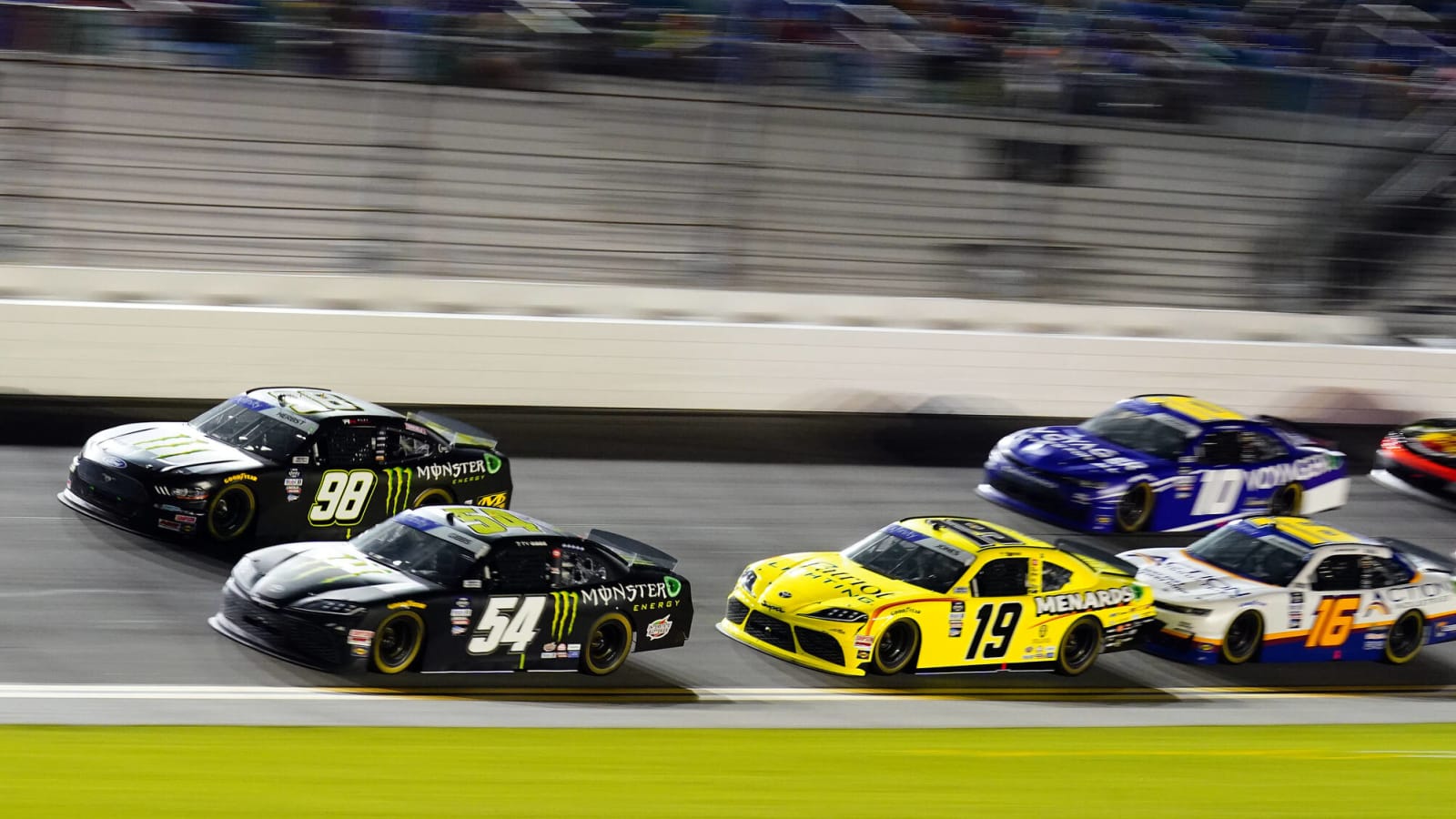 NASCAR, NBC blunder ending of Xfinity Series race