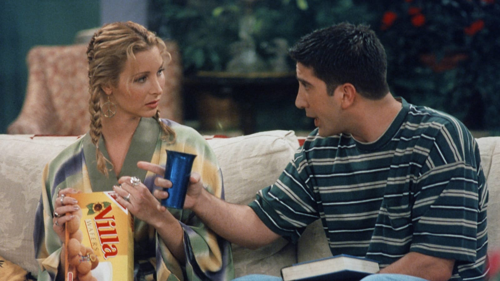 Lisa Kudrow and David Schwimmer already fulfilled a promise from 'Friends: The Reunion'