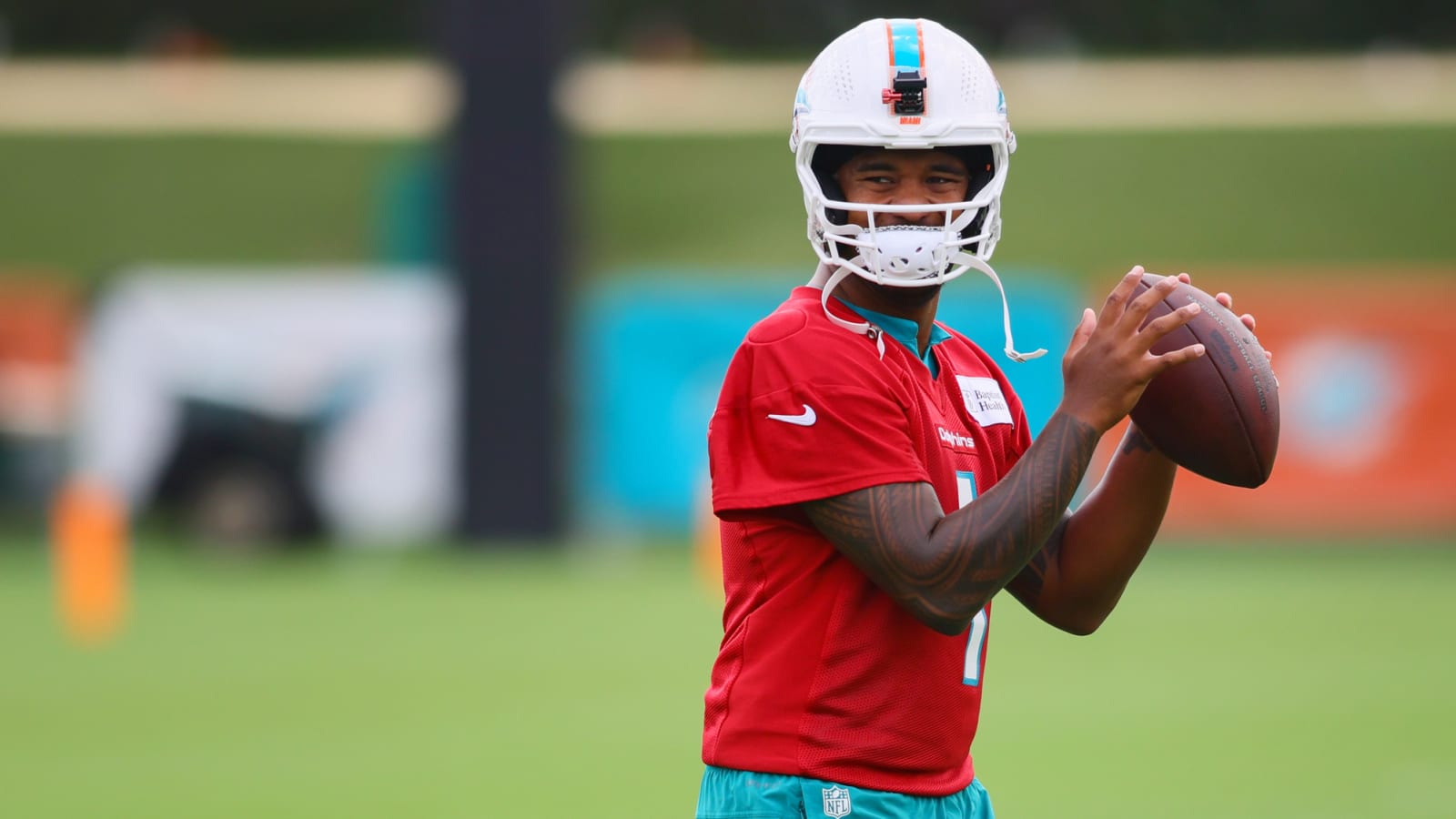  Miami Dolphins Give Into Tua Tagovailoa’s Demands; Make QB 3rd-Highest Paid Player Per Year