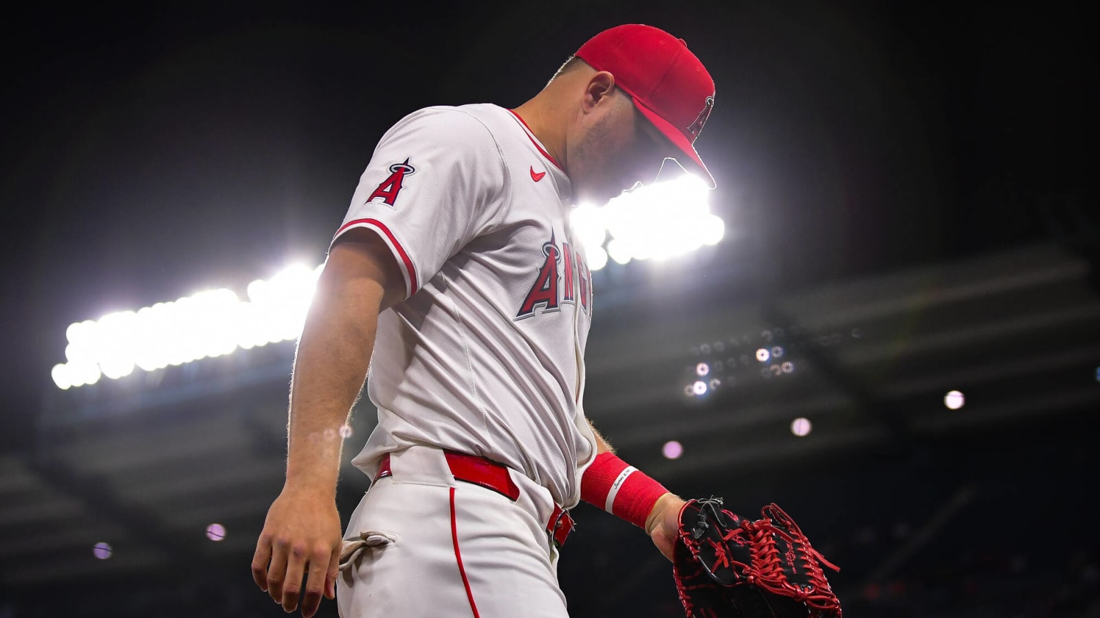  Perry Minasian & Mike Trout Speak On Knee Surgery For Halo Superstar