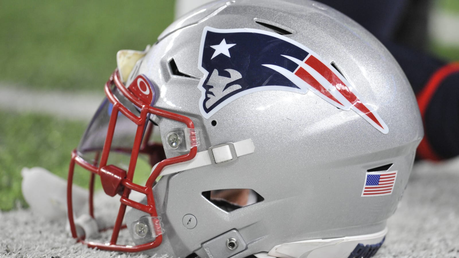 Former GM suggests Patriots' No. 3 pick should be a no-brainer