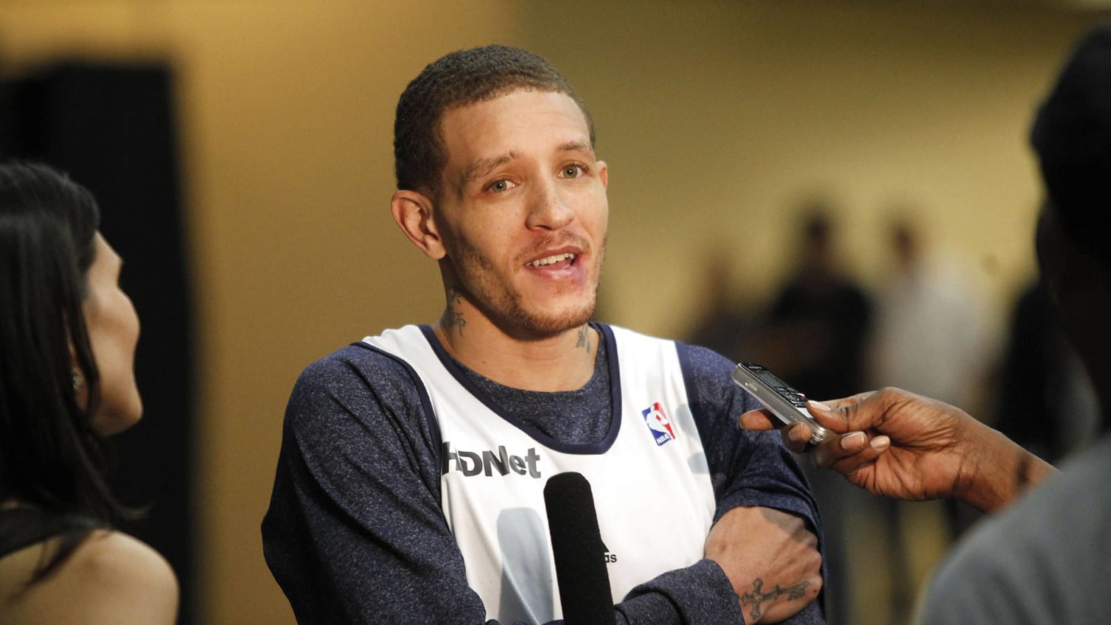 Delonte West said to be making progress at rehab facility