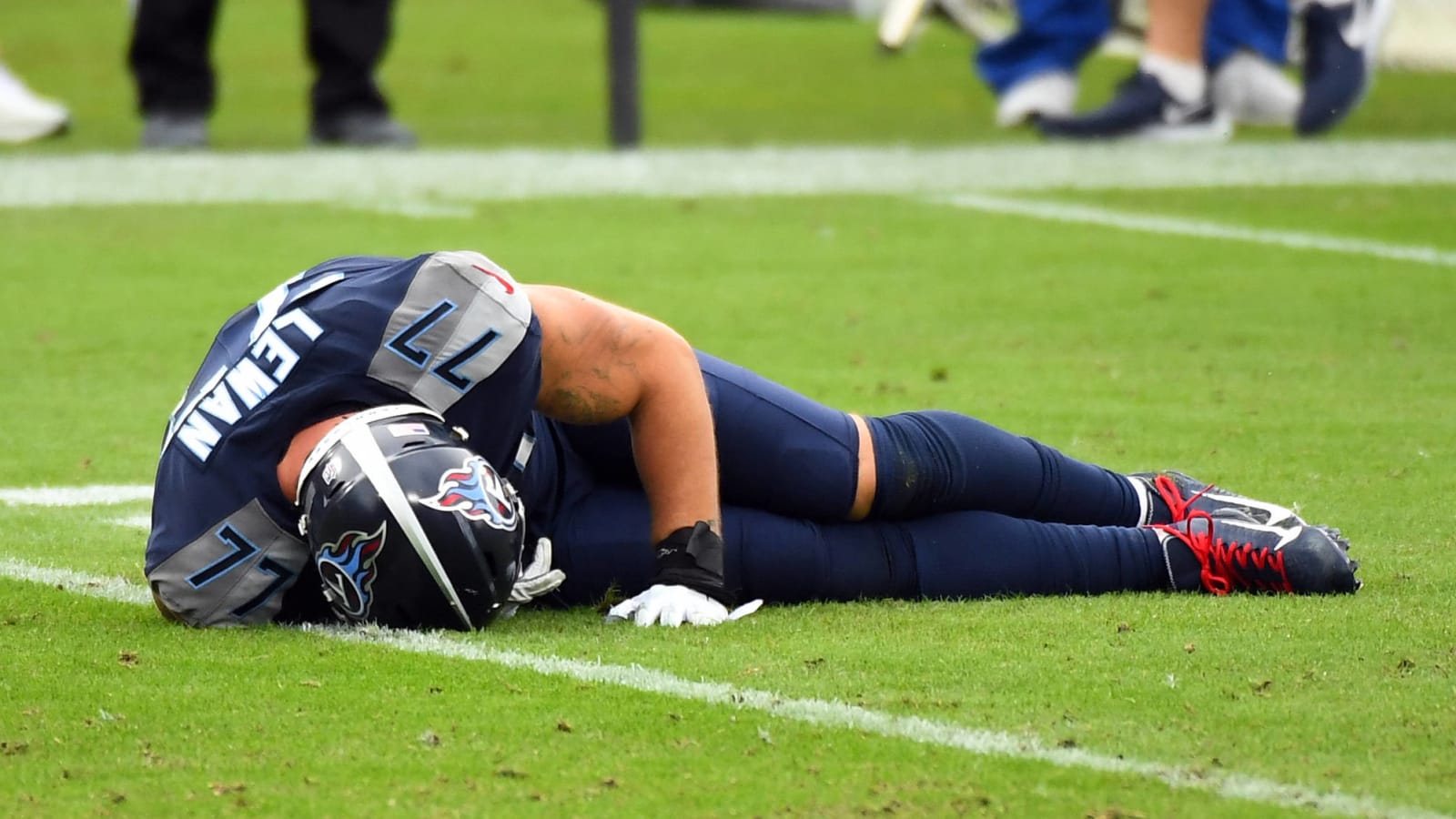 Taylor lewan cheap titans jersey