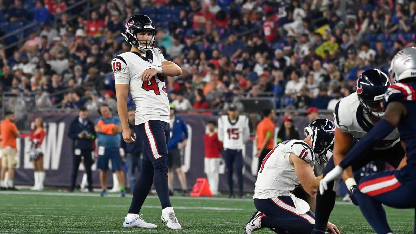 Report: UFL kicker who hit 64-yard FG generating NFL buzz