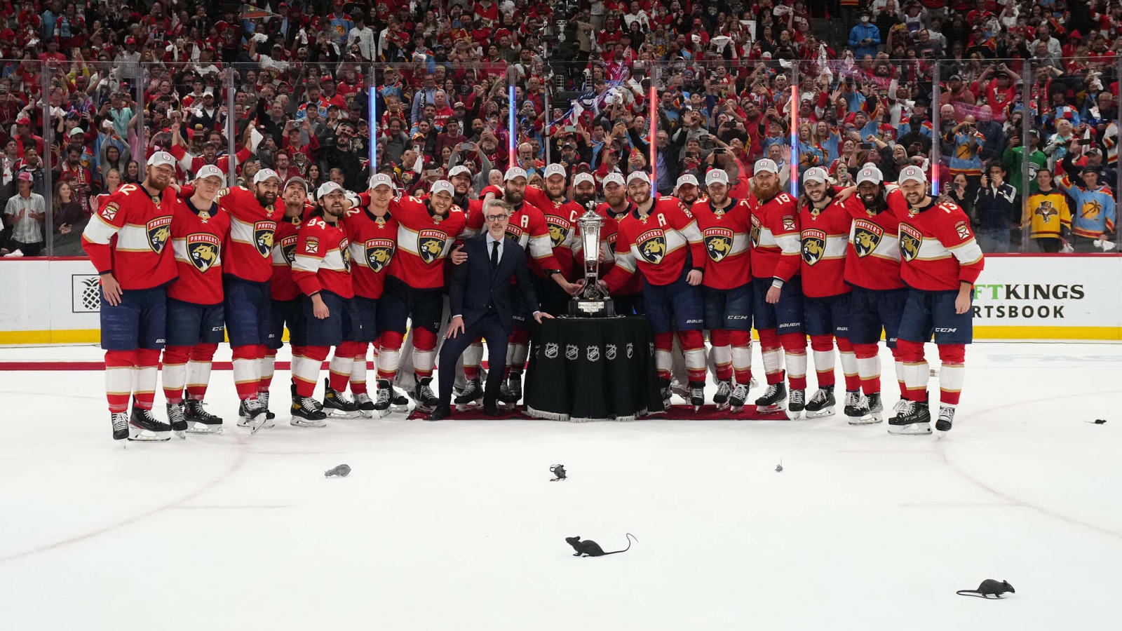 Florida Panthers Lift First Trophy, Want the Big One in Stanley Cup