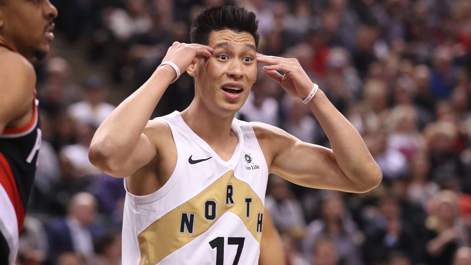 Watch: Jeremy Lin, in tears, says 'the NBA's kind of given up on me'
