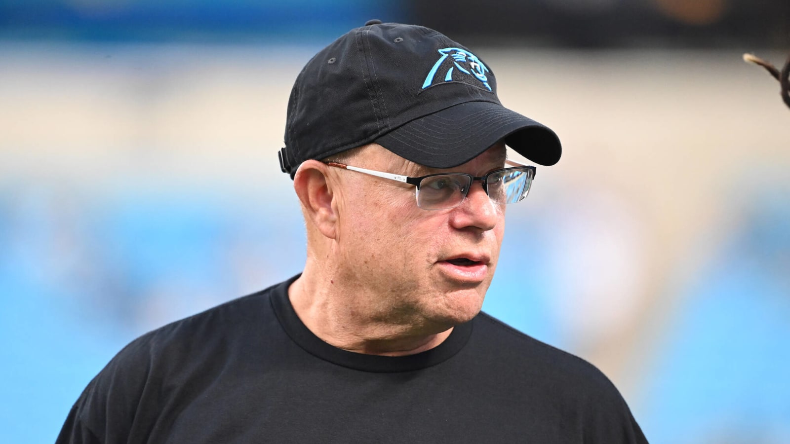 Panthers owner appears to throw drink at Jaguars fan