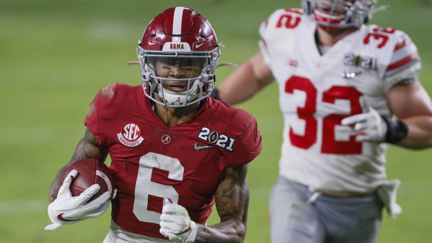 Sports World Reacts To Devonta Smith Torching Ohio State In First Half Yardbarker