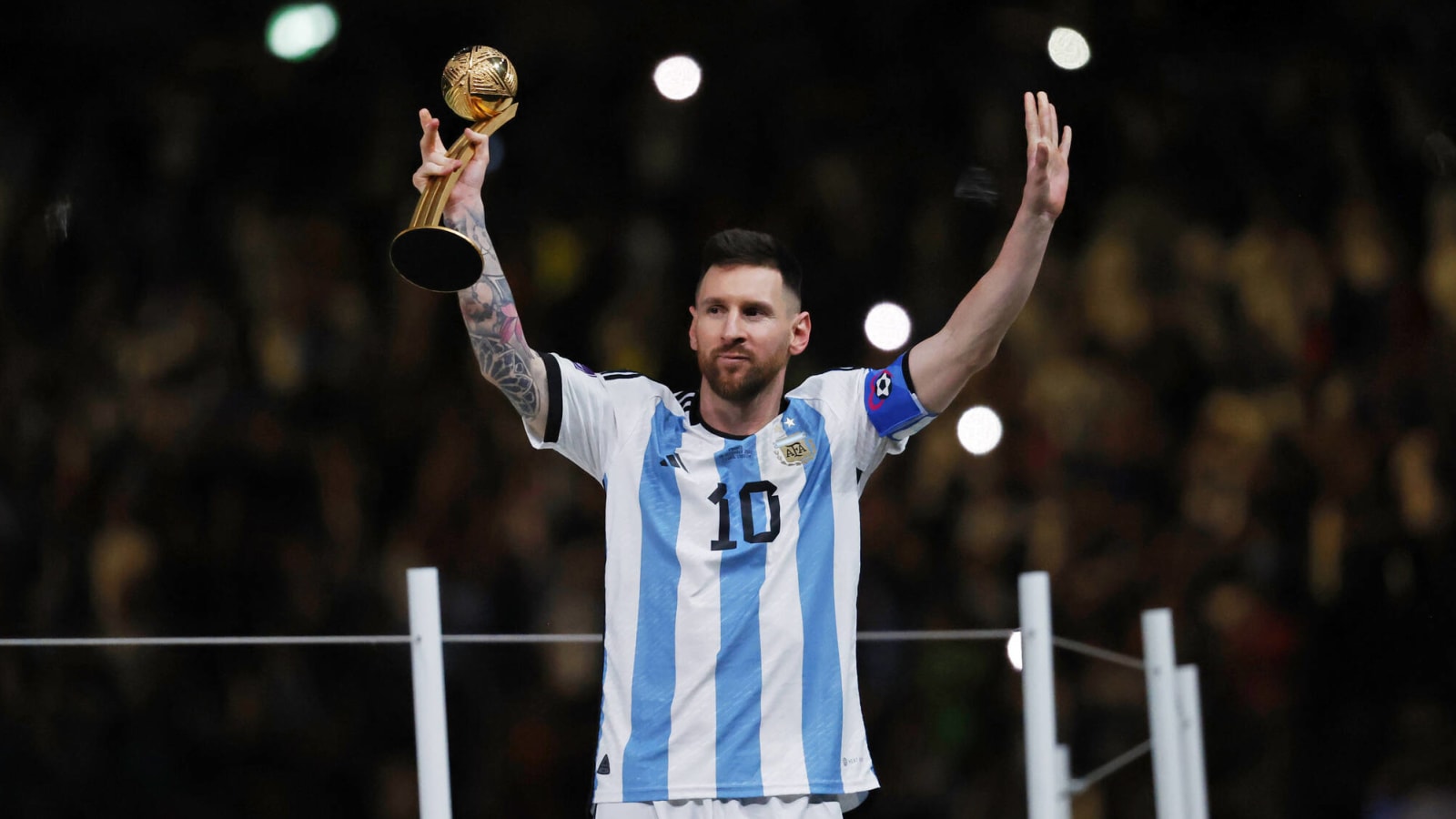 Lionel Messi reportedly makes Saudi Arabia request amid Barcelona links