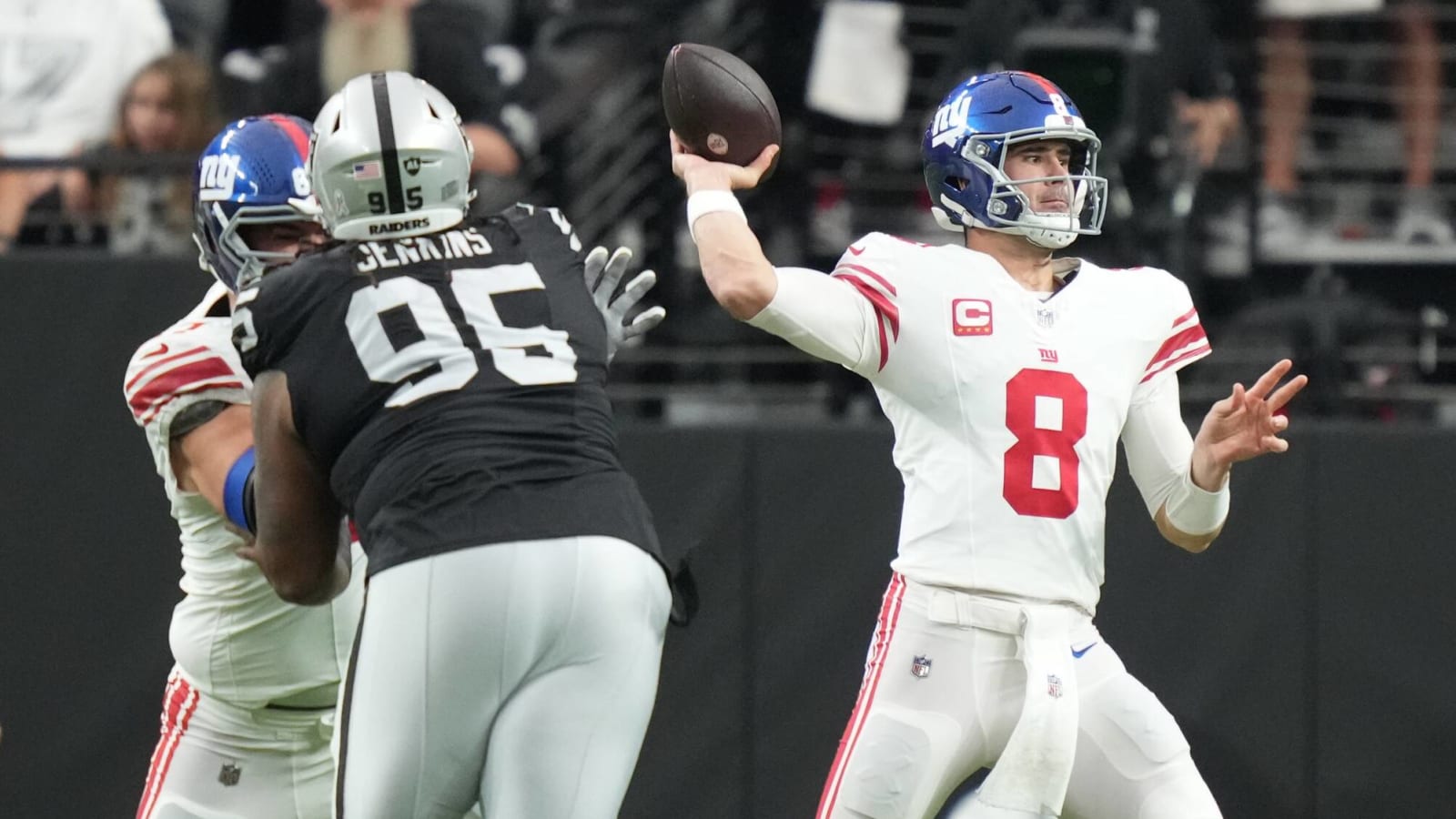 Giants QB Daniel Jones suffers noncontact injury Yardbarker
