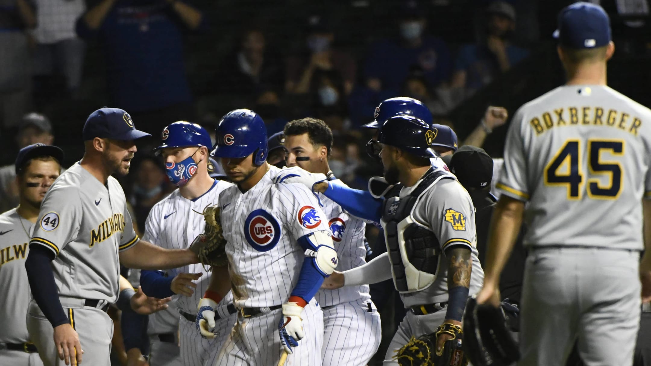 Video: Willson Contreras disrespects Brewers after big home run