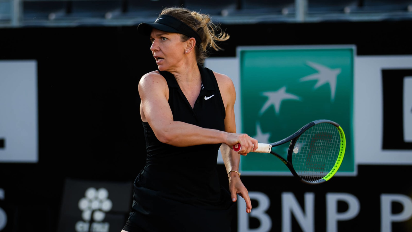 Simona Halep withdraws from Wimbledon with calf injury