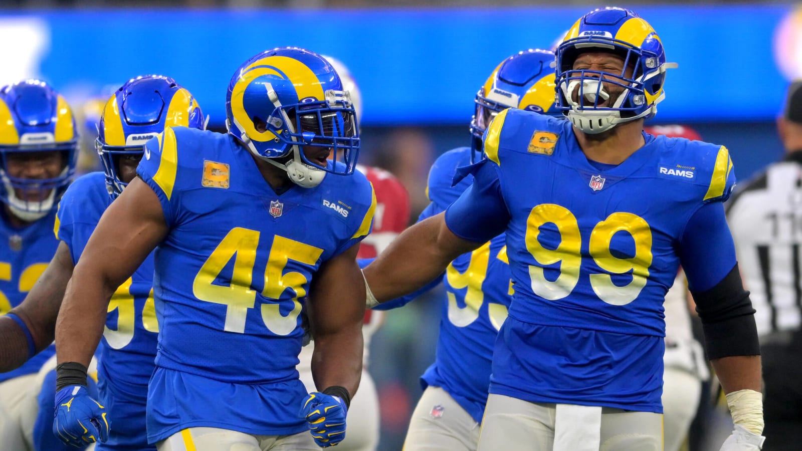 Aaron Donald posts that he’s retired before quickly backtracking