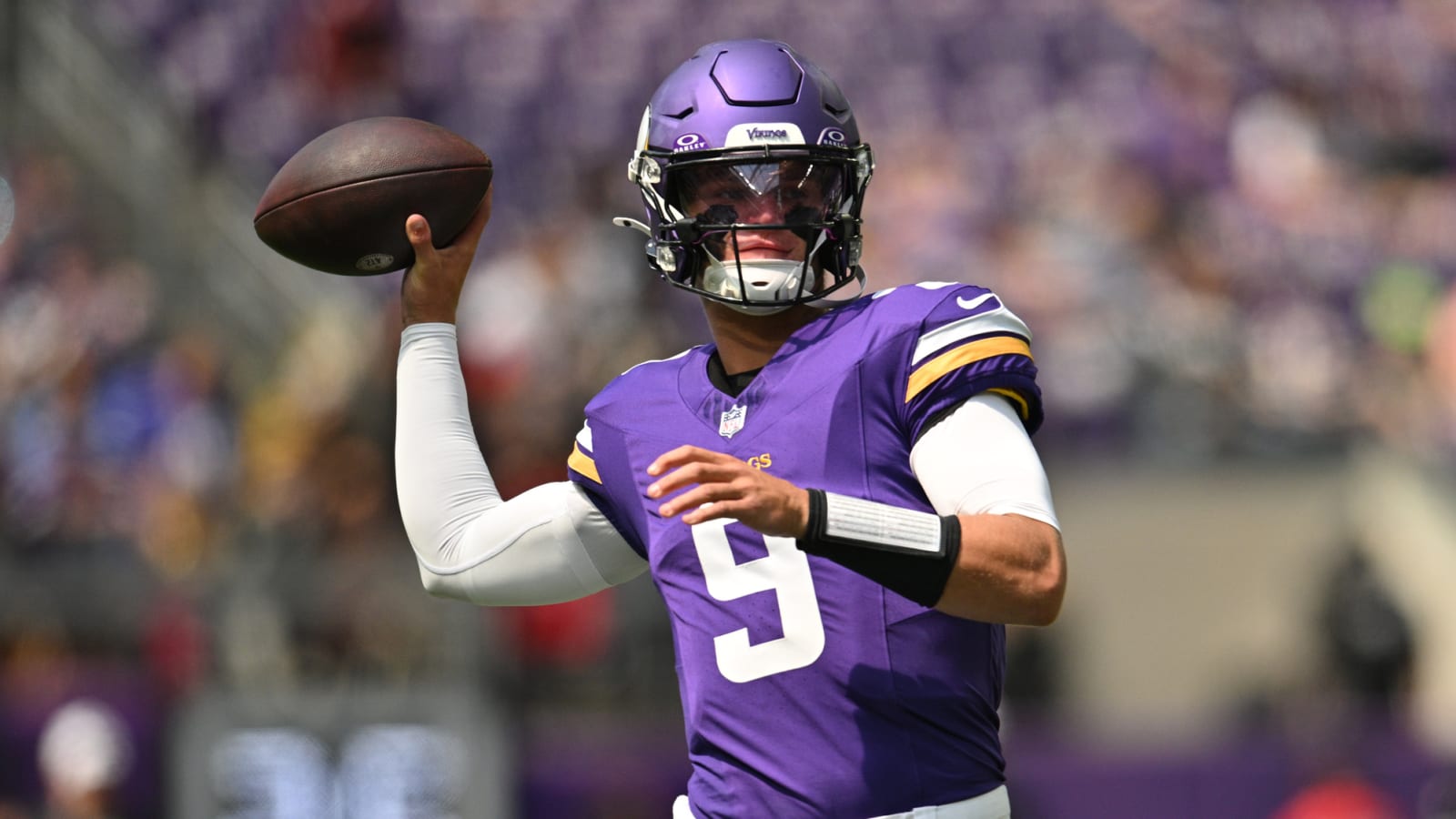 The Vikings' Worst Nightmare: Preseason Injury Sidelines Key Running Back - 1jadwhi