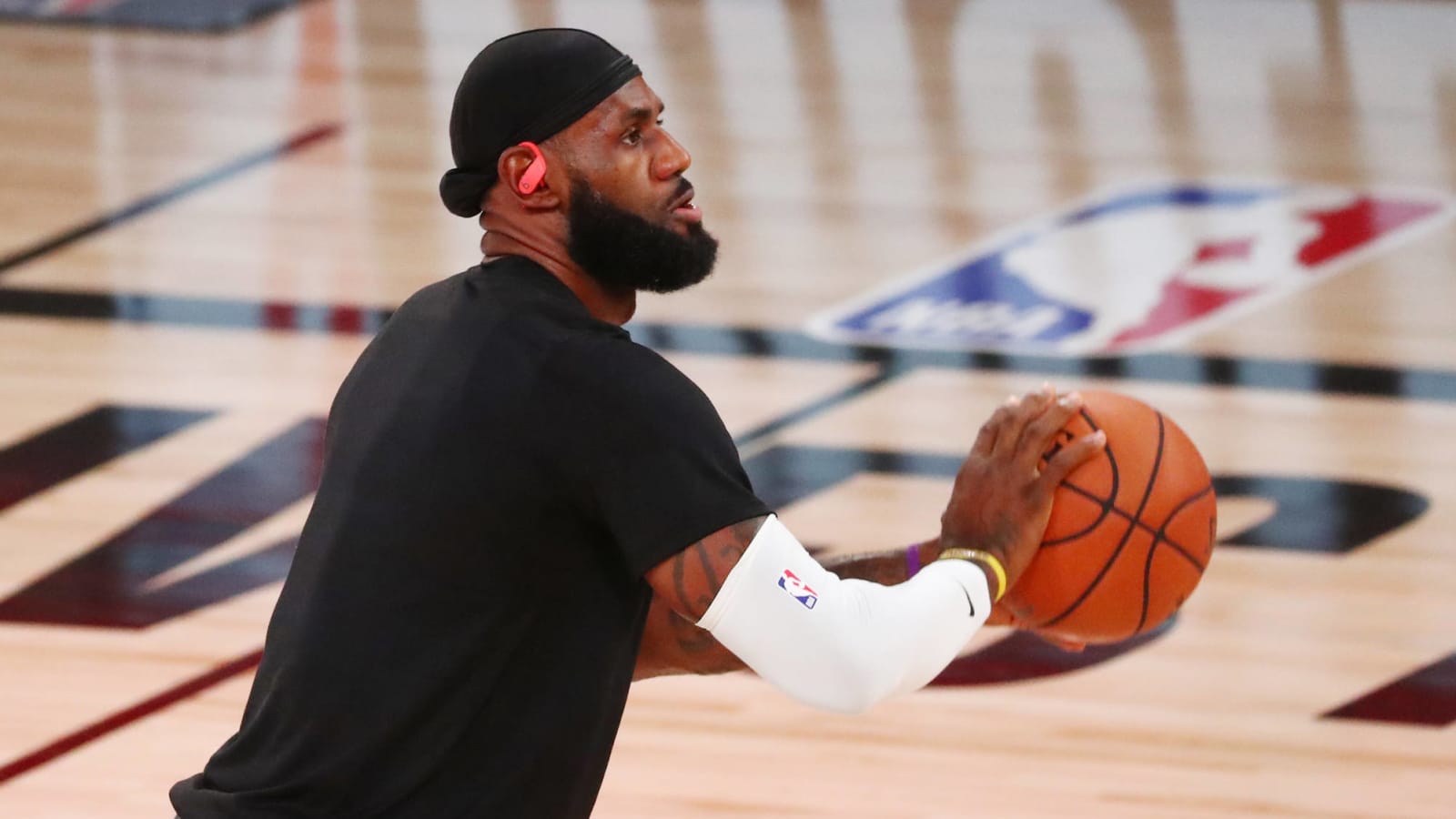 LeBron James out for game vs. Rockets due to groin soreness