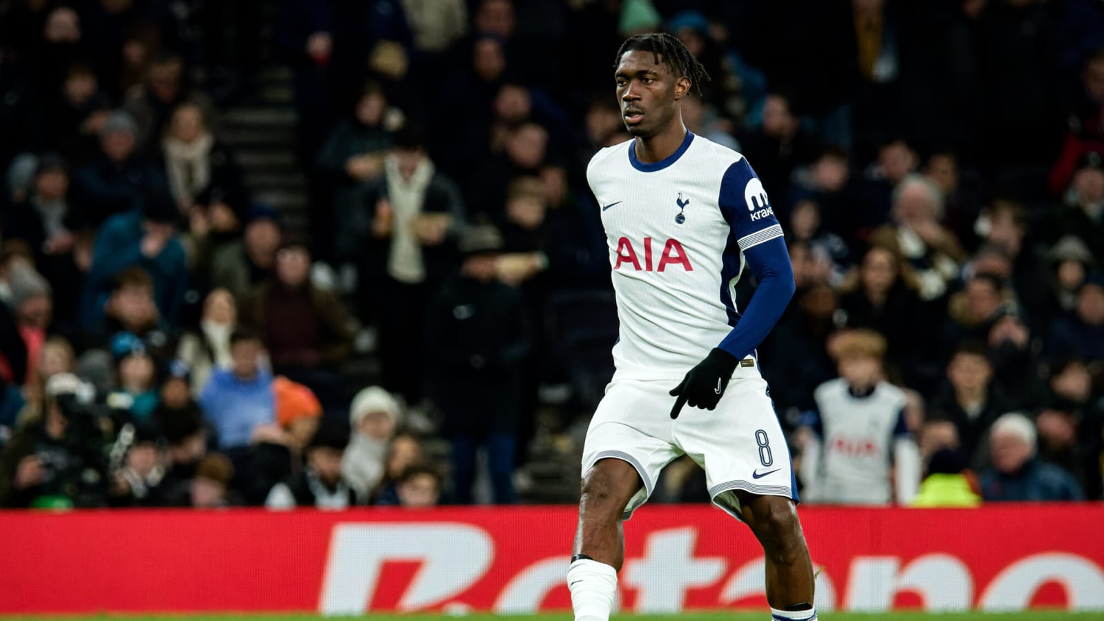 Tottenham identify La Liga star who could replace Yves Bissouma at N-17