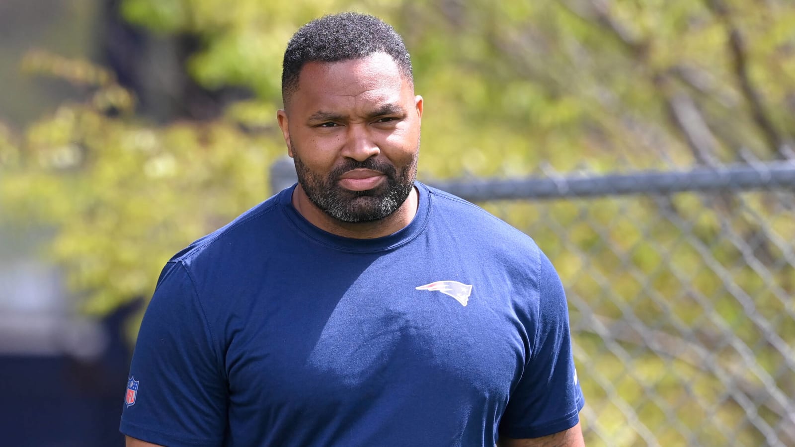 Vols legend Jerod Mayo is already dealing with a mini controversy as the Patriots&#39; head coach