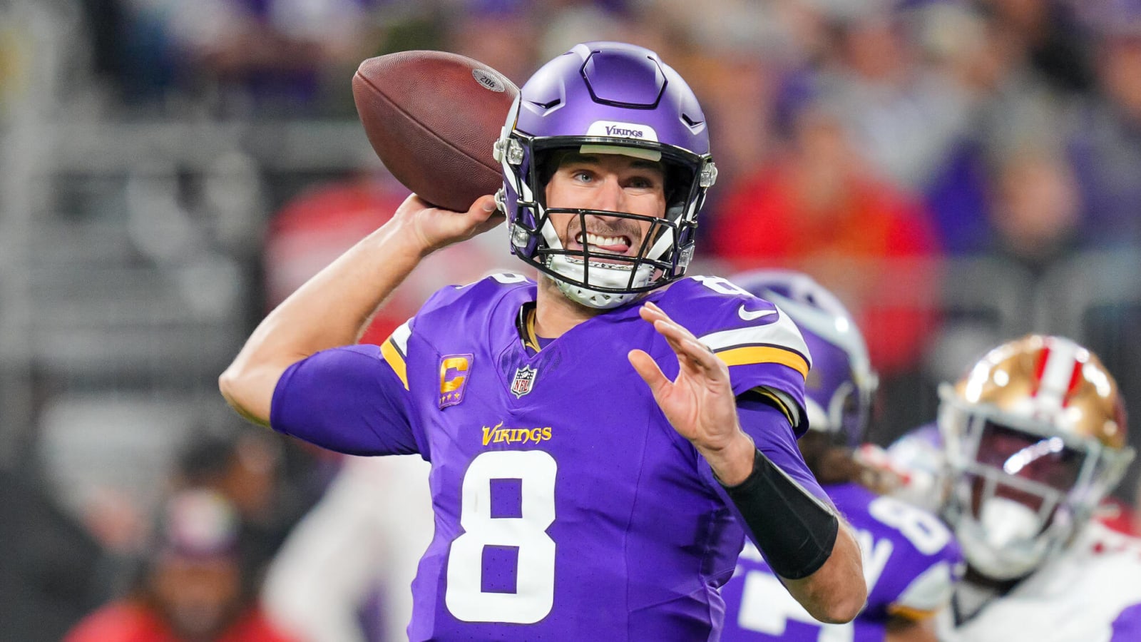 Report: Vikings want to re-sign Cousins but will consider options