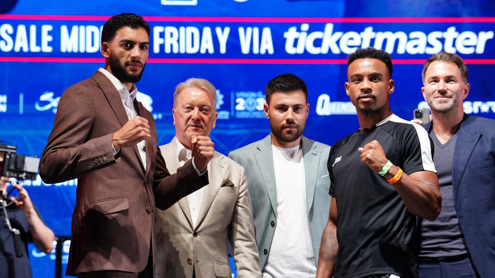 Tyler Denny Aims to Shock Hamzah Sheeraz on Joshua-Dubois Undercard