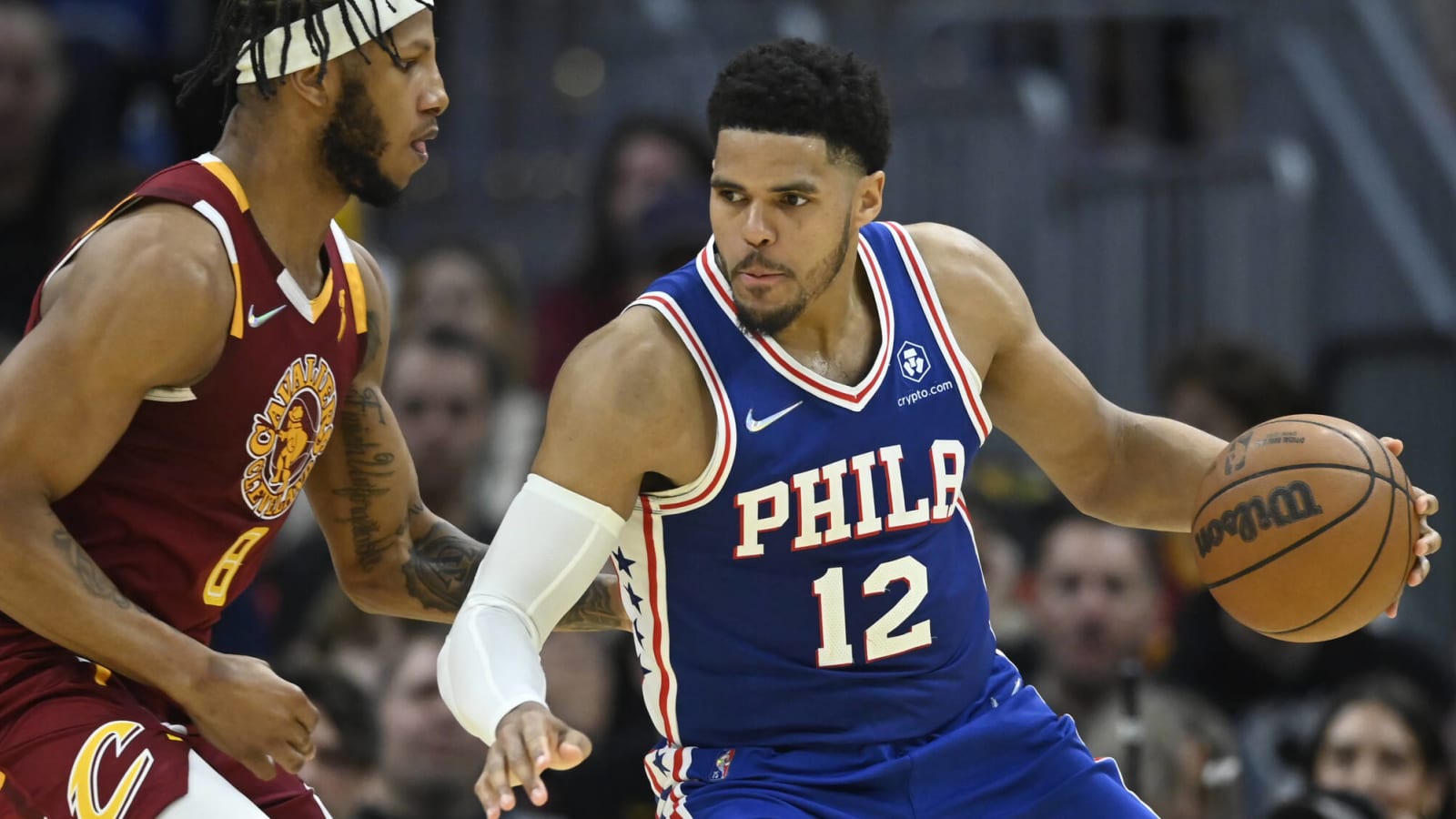 Watch: 76ers Tobias Harris helps fans with epic gender reveal